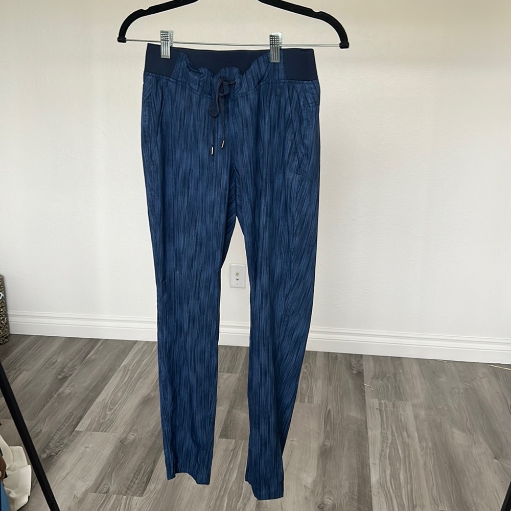 Athleta blue joggers